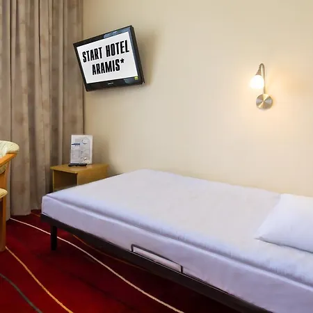 Aramis Hotel *