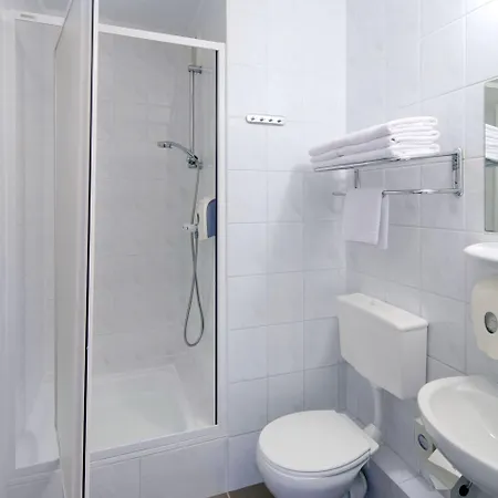 Aramis * Βαρσοβία