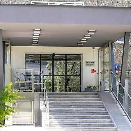 Otel Aramis *
