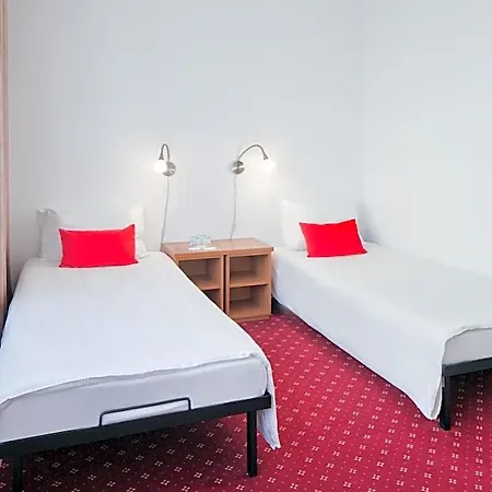 Otel Aramis *