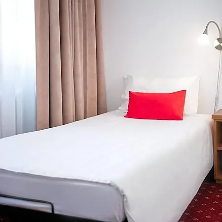 Aramis Otel *